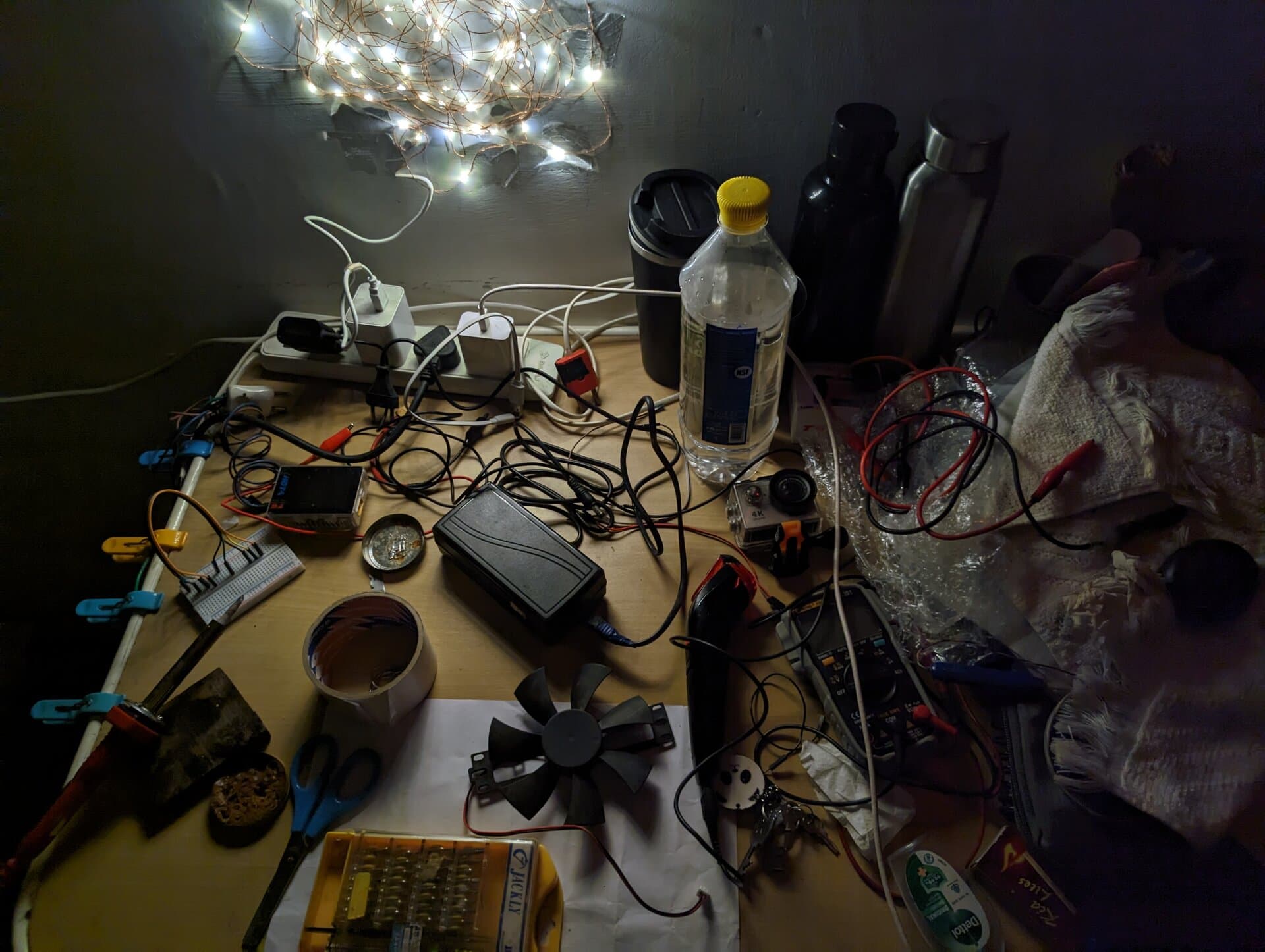 p-2025-12-12-21-23-45-000-1-yaCji3lX